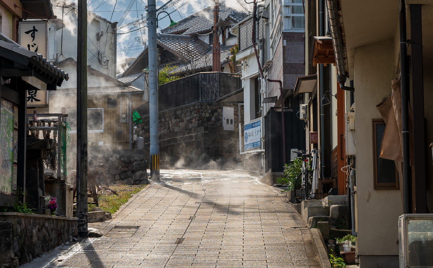 昔ながらの温泉街