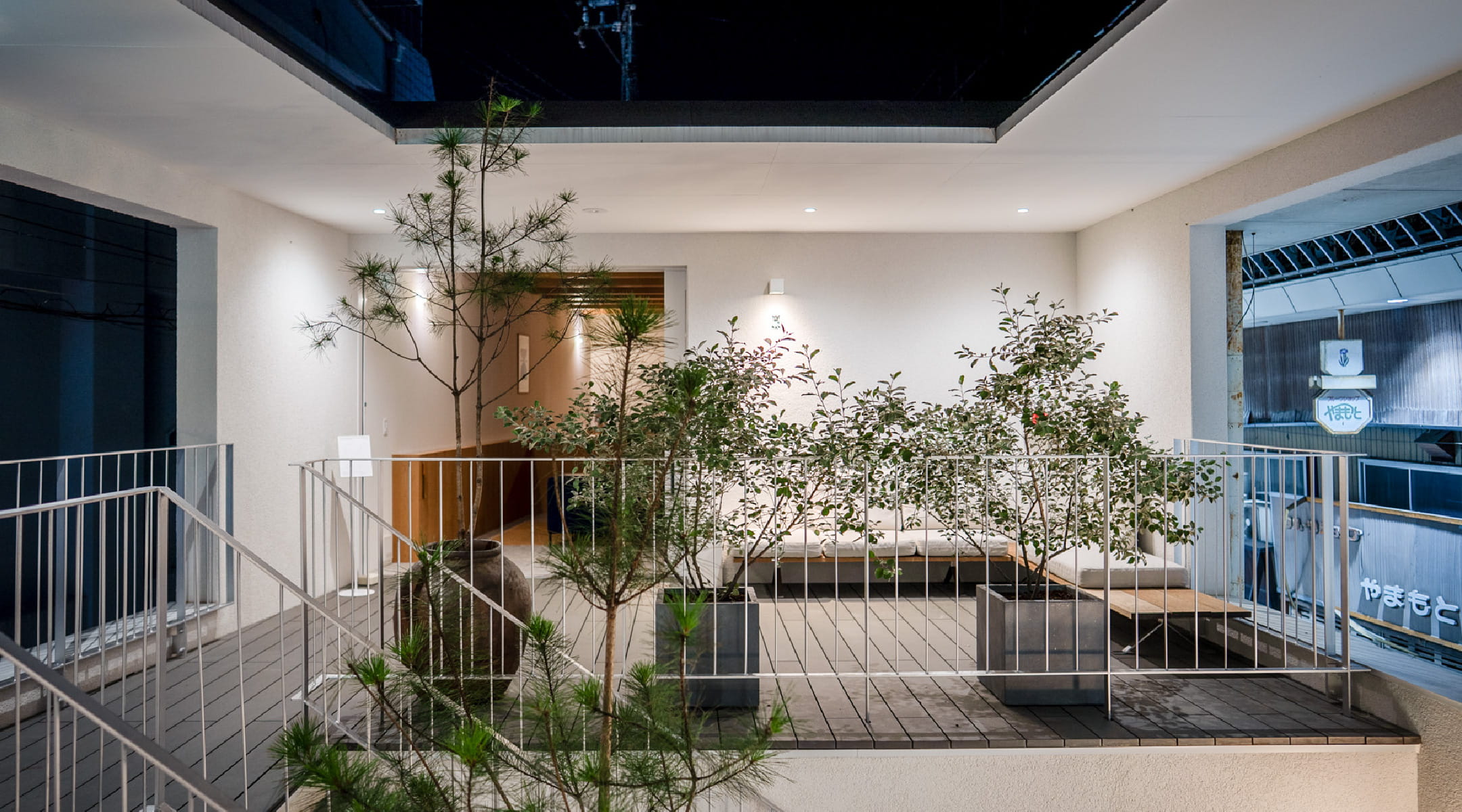 エントランス／共用スペース