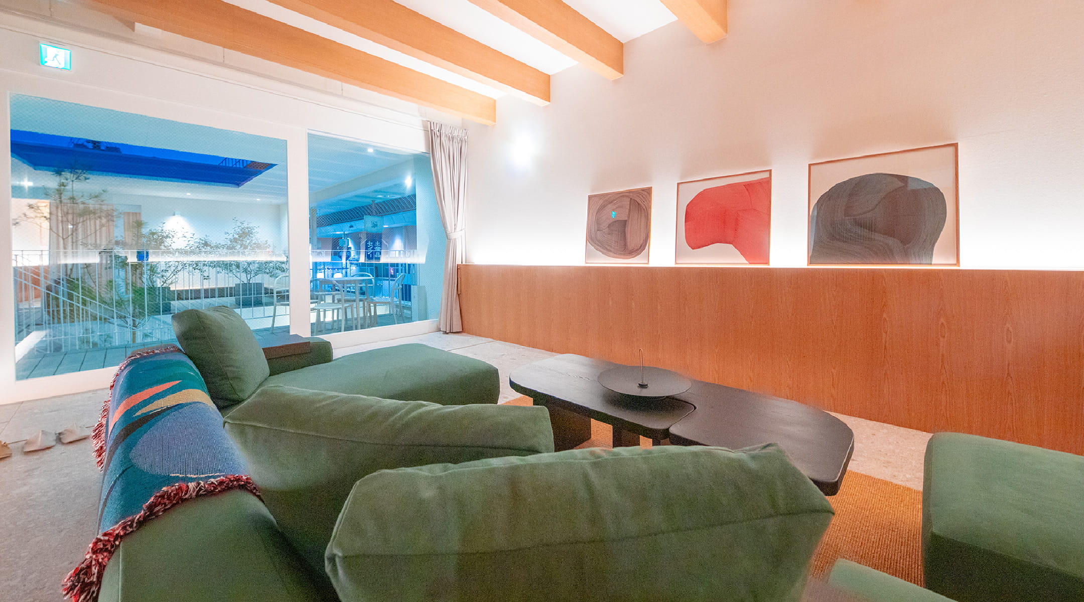 ラージツインルーム